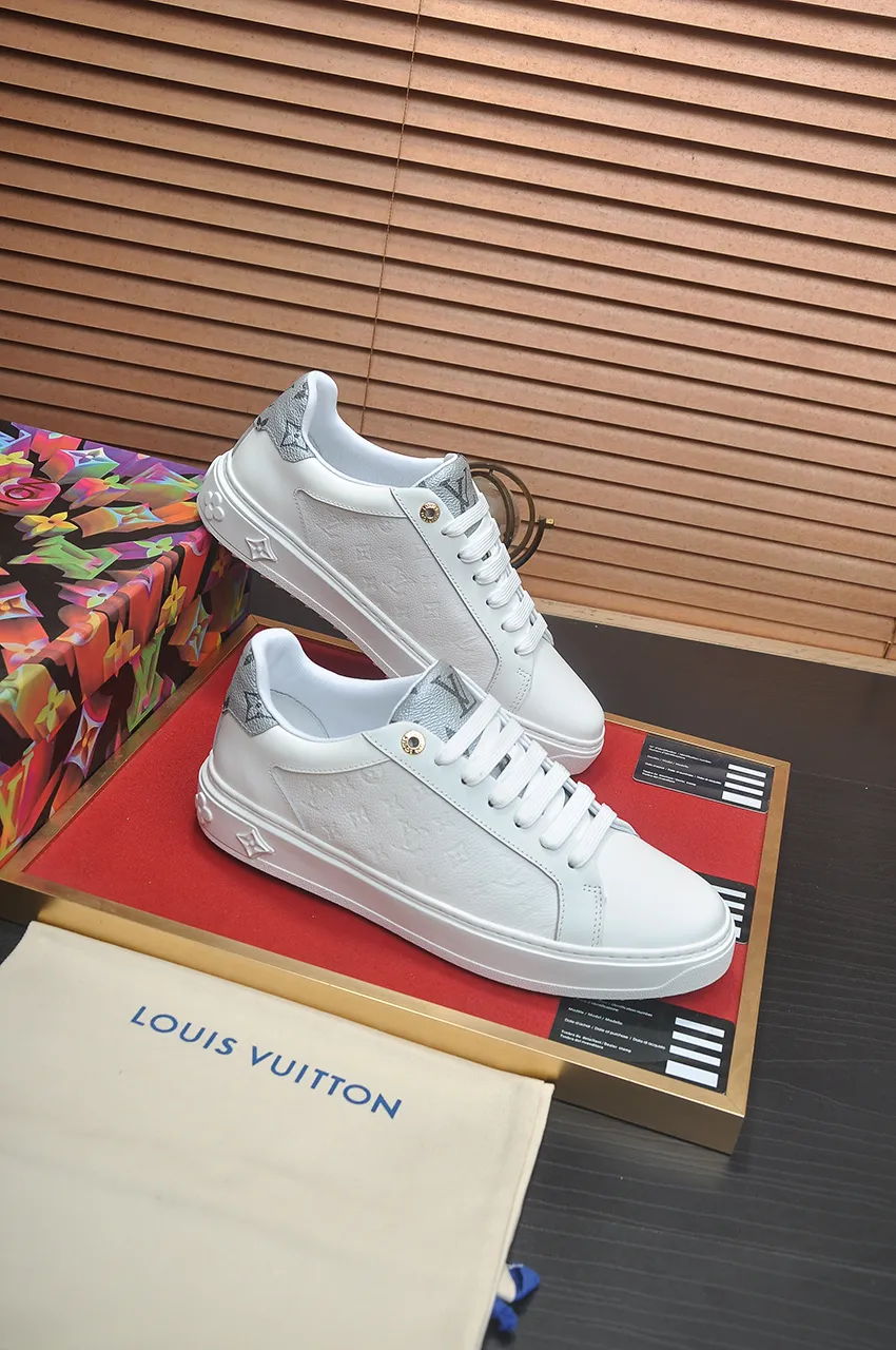 Men's shoes 💰540💶[LOUIS VUITTON] Original order price (water-dyed cowhide lining) new model 🍀LV Louis Vuitton * - top version of LV classic trendy shoes! Made of imported original cowhide, water-dyed cowhide lining, and original wear-resistant rubber outsole! High quality products! Code number 38-45 (45 is custom-made and cannot be returned or exchanged)